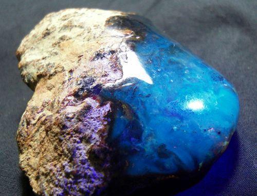 琥珀之王-蓝珀-多米尼加琥珀原石1